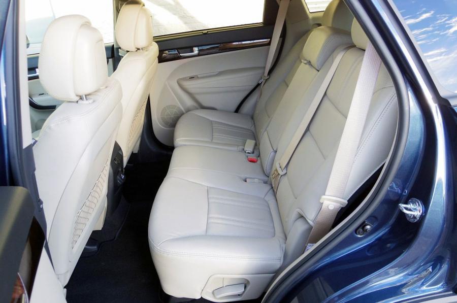  Kia Sorento 2014 года  (фото 33 из 88)